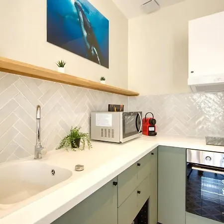 Apartment Sur Rbnb - Gourjon 2 *