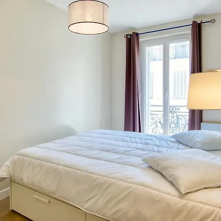 Sur Rbnb - Gourjon 2 Apartment